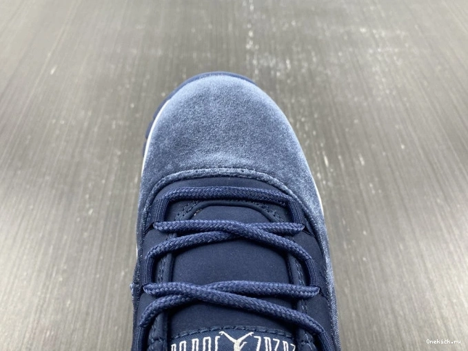 One Kick AR0715-441 Navy Midnight 11 WMNS Velvet Air Jordan 0707
